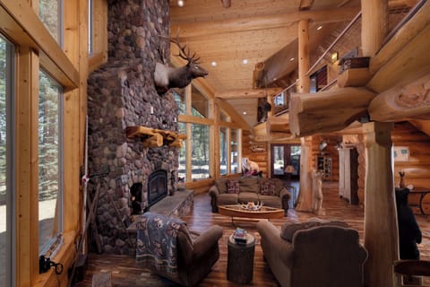 Cabin, Multiple Beds, Patio (Grand Wildlife Lodge) | Interior