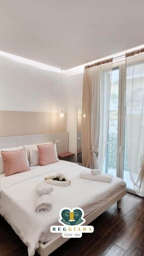 Comfort Room, Balcony, City View | In-room safe, desk, blackout drapes, soundproofing