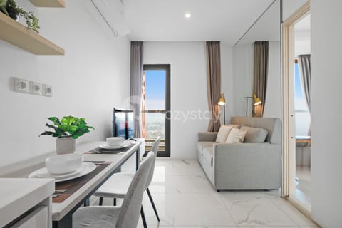 Apartment, 1 Bedroom, City View | Dining room