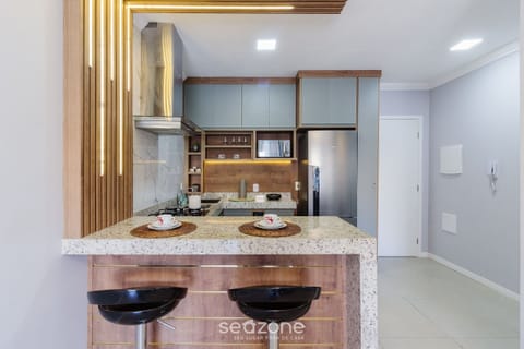 Basic Apartment | Private kitchen | Cookware/dishes/utensils