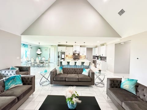 House, 5 Bedrooms, Park View | Living area | 65-inch Smart TV with digital channels