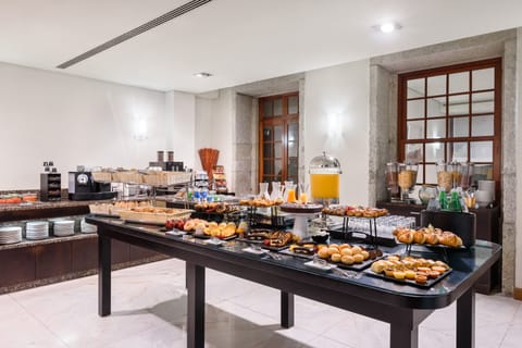 Daily continental breakfast for a fee