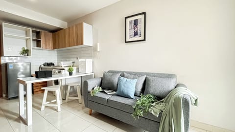 Standard Apartment | Living area