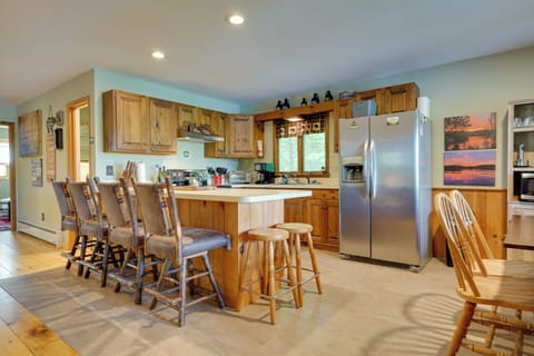 House (4 Bedrooms) | Interior