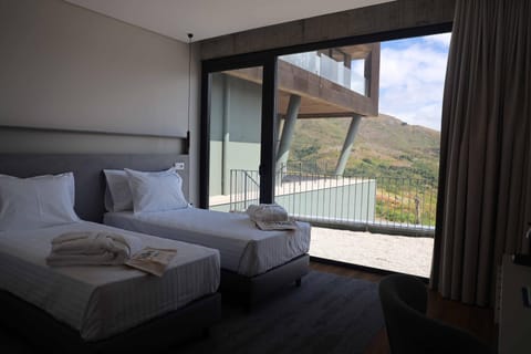 Standard Double or Twin Room, Garden View | Soundproofing, free WiFi