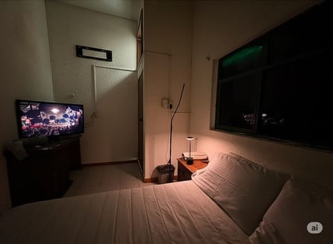 Classic Room | Desk, free WiFi