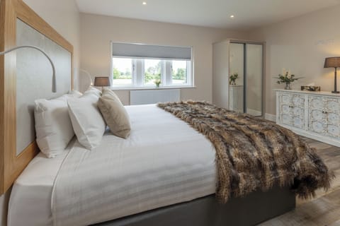 Standard Apartment, Multiple Beds, Kitchen (View) | Free WiFi