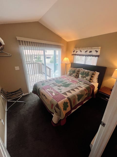 Mobile Home | Free WiFi, bed sheets