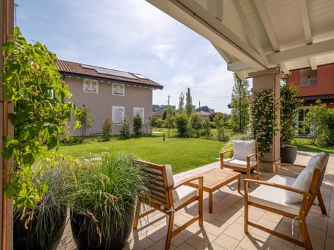 Apartment, Smoking | 4 bedrooms