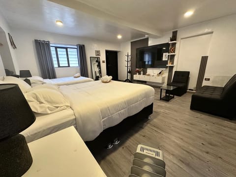Design Suite, Patio | Free WiFi