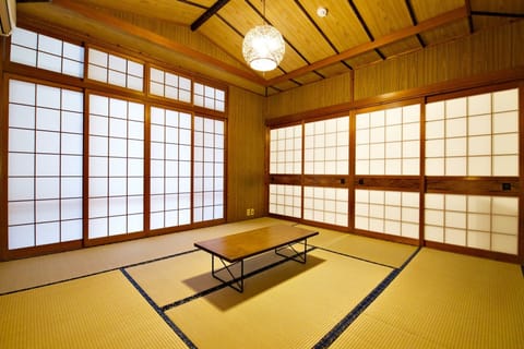 Blackout drapes, WiFi (free)