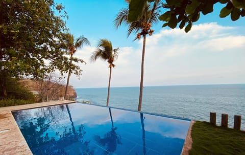 Comfort House, Beach View, Oceanfront | Terrace/patio