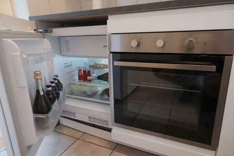 Comfort Apartment, 2 Bedrooms, Terrace, Mountain View | Private kitchen | Highchair