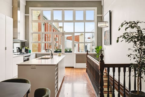 House, City View, Executive Level | Private kitchen | Coffee/tea maker, electric kettle, toaster, coffee grinder