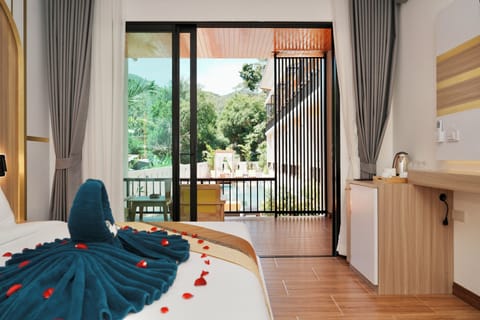 Superior Room, Pool View | Free WiFi