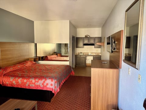 Standard Suite, 1 King Bed, Non Smoking | Free WiFi