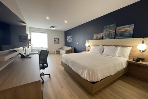 Suite, 1 King Bed, Non Smoking (Extended)