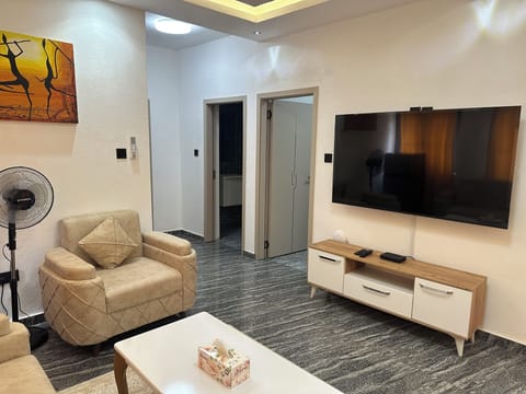 Luxury Apartment, 1 Queen Bed with Sofa bed, Kitchen | Living area