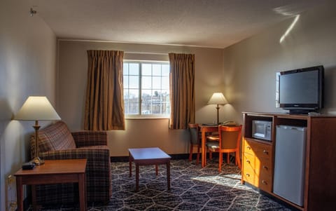 Premium Room, Multiple Beds | Desk, laptop workspace, free WiFi, bed sheets