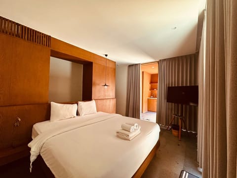 Superior Room, 1 Bedroom, Non Smoking, Balcony | Free WiFi, bed sheets