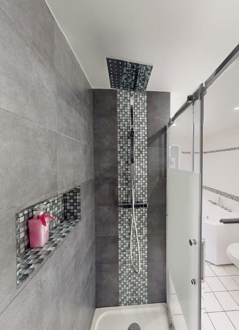 Room, Garden View | Bathroom