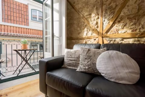 House | 4 bedrooms, desk, Internet