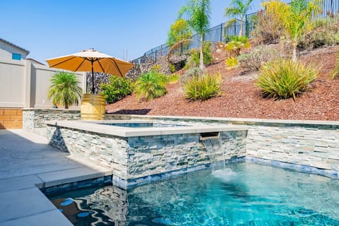 House | 5 bedrooms, high-speed internet