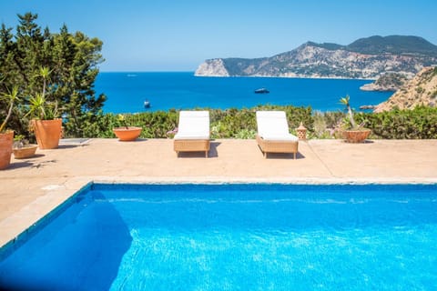 House, Smoking | 2 bedrooms