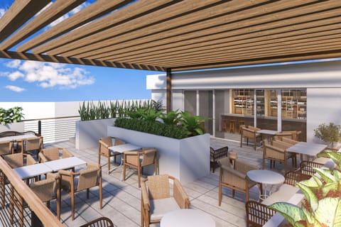 2 bars/lounges, rooftop bar