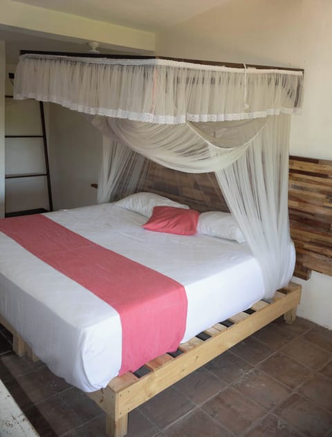 Standard Double Room, Balcony, Garden View | In-room safe, desk, free WiFi