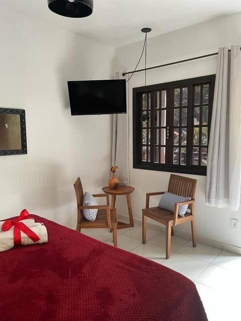 Minibar, desk, laptop workspace, free WiFi