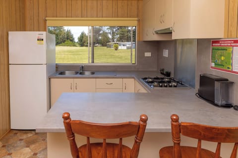 Classic Cabin, River View | In-room dining