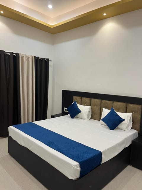 Deluxe Room, Garden View | Free WiFi
