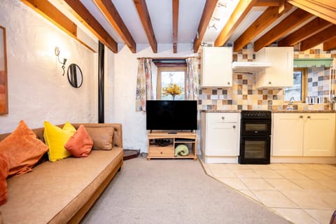 House | 6 bedrooms, Internet