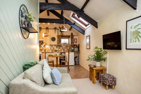 House | 6 bedrooms, Internet