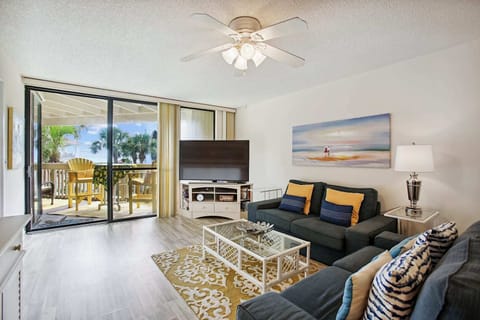 Condo, Multiple Beds, Hot Tub, Ocean View (Hibiscus D203) | Living area