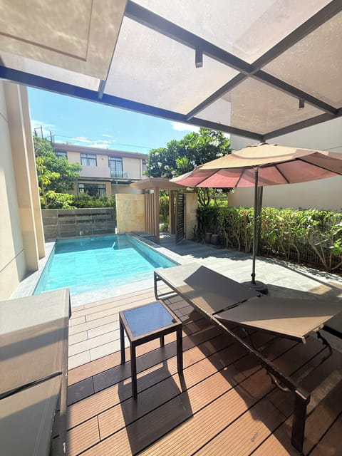 Private pool