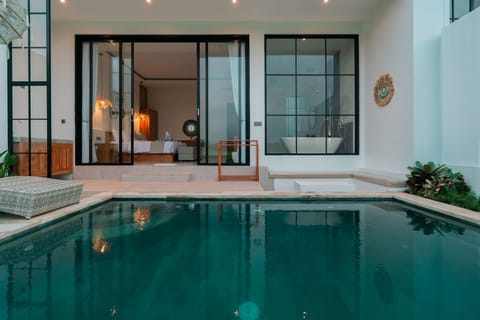 Executive Studio, Private Pool, Garden View | Pool | Outdoor pool