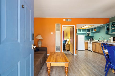 Townhome | Living area | 45-inch flat-screen TV with digital channels, Netflix, Hulu