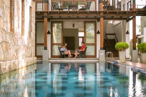 Outdoor pool, sun loungers