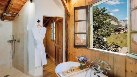 Deluxe Double Room, Balcony, Mountain View | Bathroom | Bathrobes, slippers