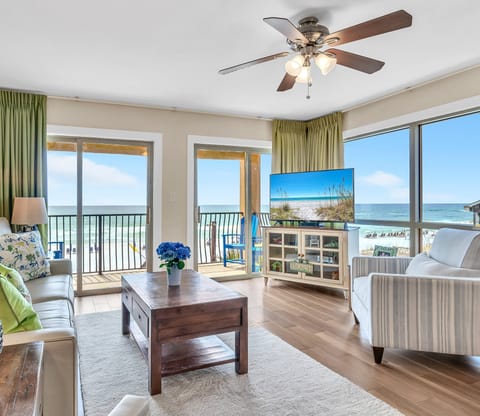 Condo, 1 Bedroom | Living area | Smart TV