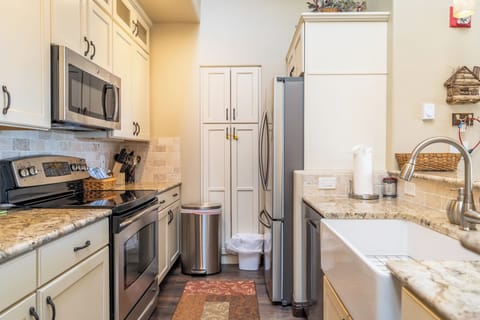 Apartment (3 Bedrooms) | Exterior