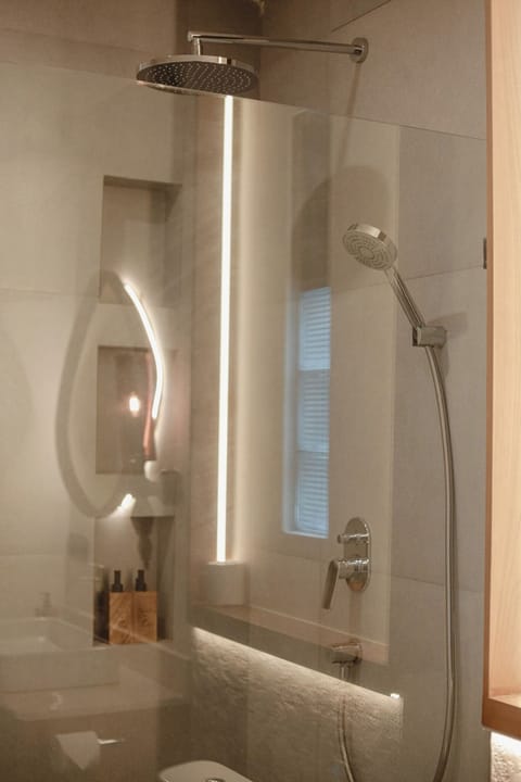 Suite, River View | Bathroom | Shower, hair dryer, towels, soap