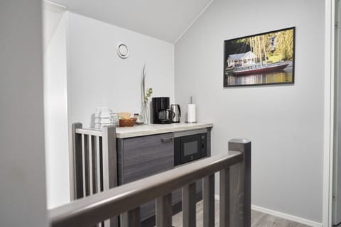 Superior Double or Twin Room, Sea View | Living area | Toys