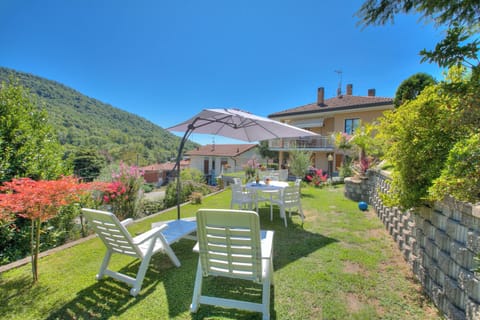 Family Apartment, Multiple Bedrooms (A Due Passi Dal Bosco) | Outdoor dining