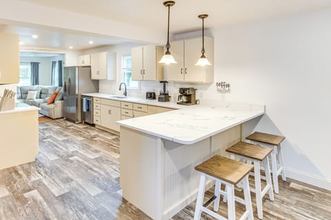 House (4 Bedrooms) | Interior