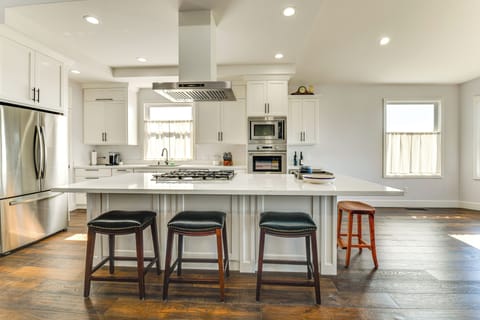 House (4 Bedrooms) | Interior