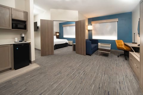 In-room safe, desk, iron/ironing board, free cribs/infant beds