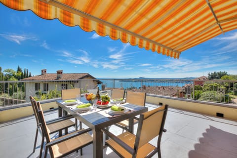 Standard Apartment, Multiple Bedrooms, Mountainside (Eden House - Terrace & View Lake) | Outdoor dining